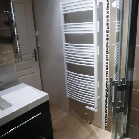 Ferienhaus De Charme Avec Terrasse, Proche Sports D'hiver, Animaux Admis - Fr-1-582-26 *